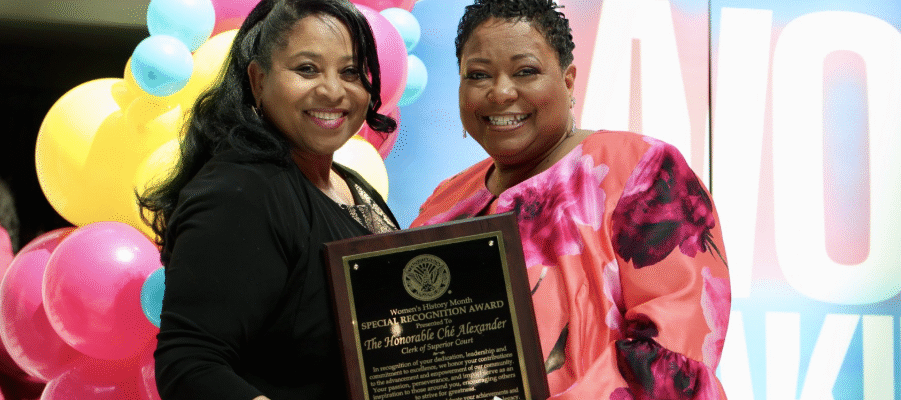 Woman History Award Che Alexander